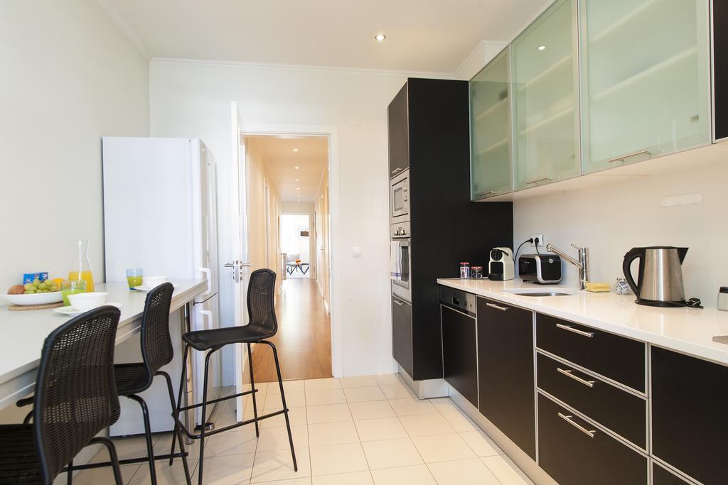 Joivy Stunning 3br Apt With Balcony, Nearby Saldanha Subway & Ist * Lisbon